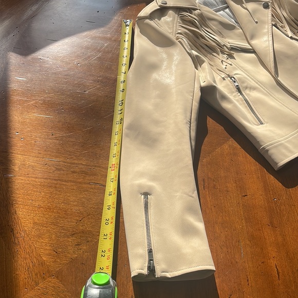 Fate cream vegan leather fringe crop western jacket - Picture 5 of 8